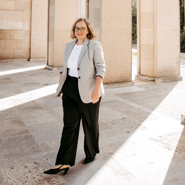 business alinamai2025 2